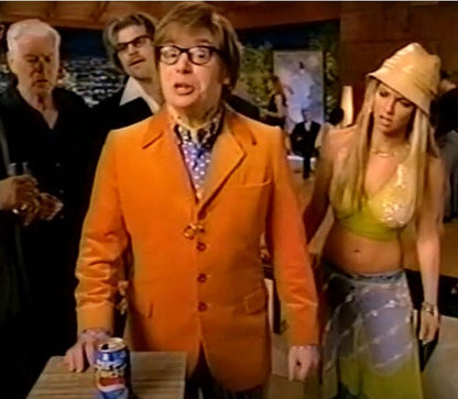 "Austin Powers Unknowing Britney" (TV Commercial) Britney Spears' Pants & Boots