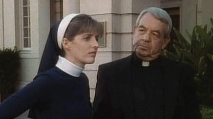 "Father Dowling Mysteries" Sister Stephanie "Steve" Oskowski's (Tracy Nelson) Costume