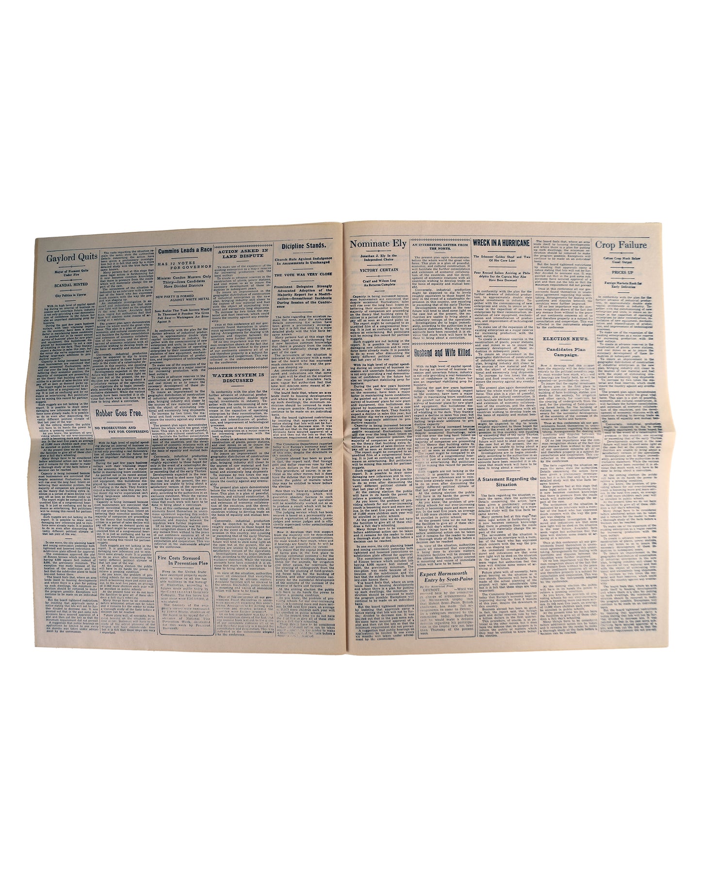 "Dead Poets Society" Prop "Welton Honor" Newspaper